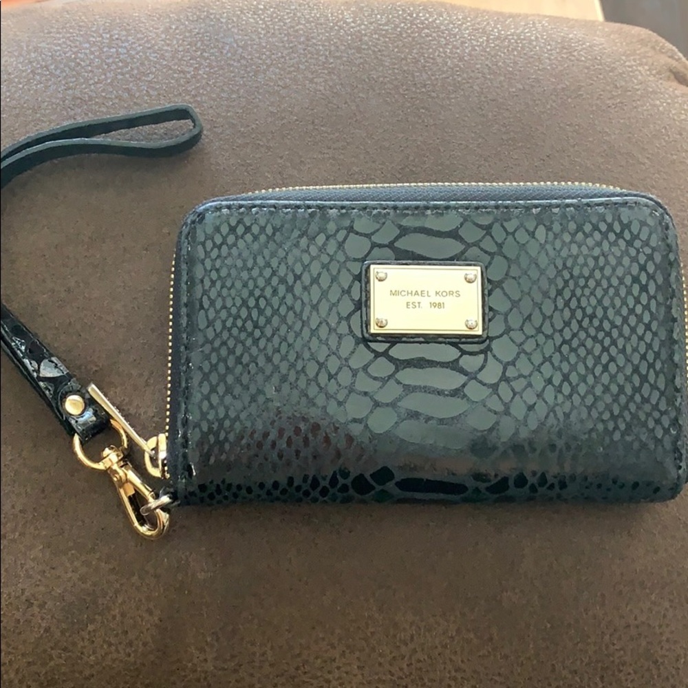 Michael Kors black wristlet wallet